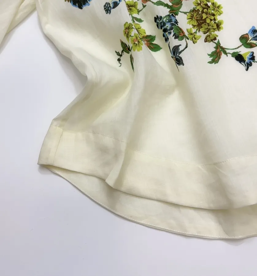 Floral V-Neck Shirt | Lightweight Plant Print Loose Long-Sleeve Blouse in Off-White, product view 22