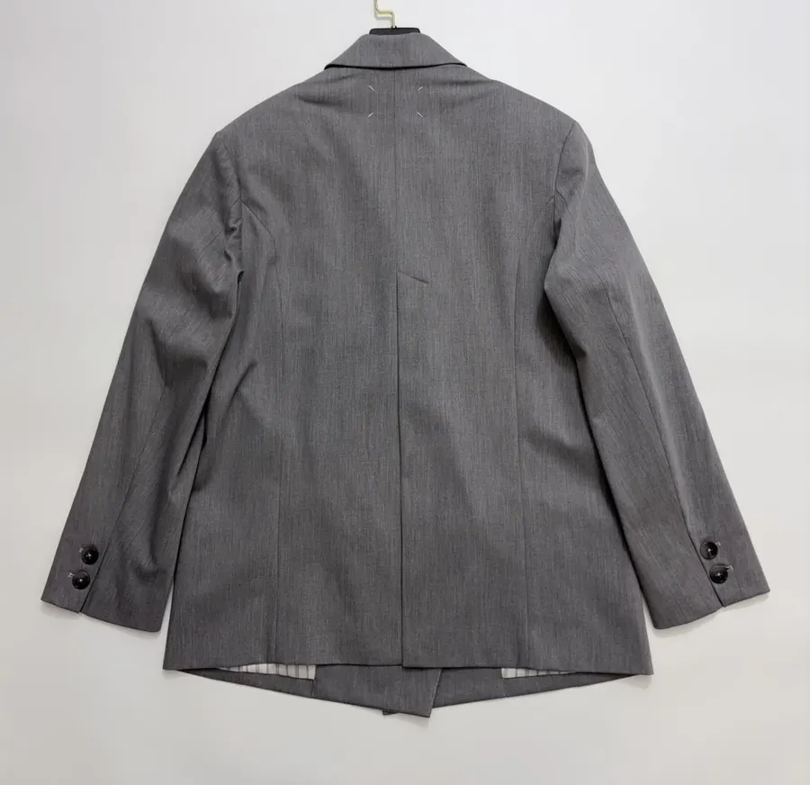 Classic Double-Breasted Silhouette Light Gray Thin Padded Shoulder Suit Jacket in Gray, product view 15
