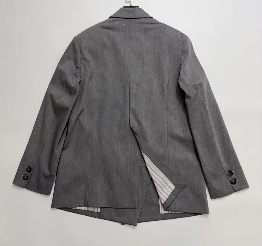 Classic Double-Breasted Silhouette Light Gray Thin Padded Shoulder Suit Jacket in Gray, product view 16