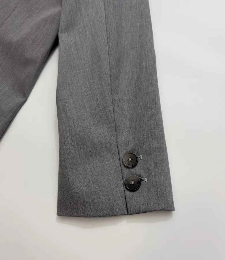 Classic Double-Breasted Silhouette Light Gray Thin Padded Shoulder Suit Jacket in Gray, product view 18