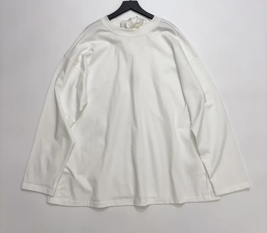 White Relaxed Crew-Neck Long-Sleeve T-Shirt in White, product view 01