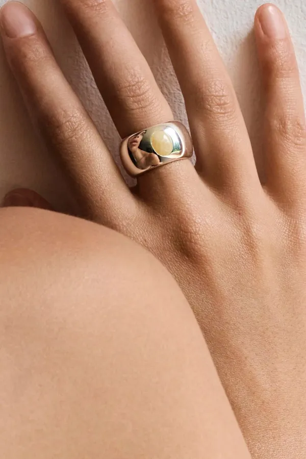 Minimal Sterling Silver Ring in Silver, product view 01