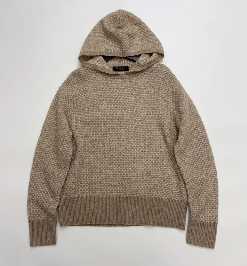 Long-Sleeve Knitted Loose-Fit Top in Taupe, product view 01