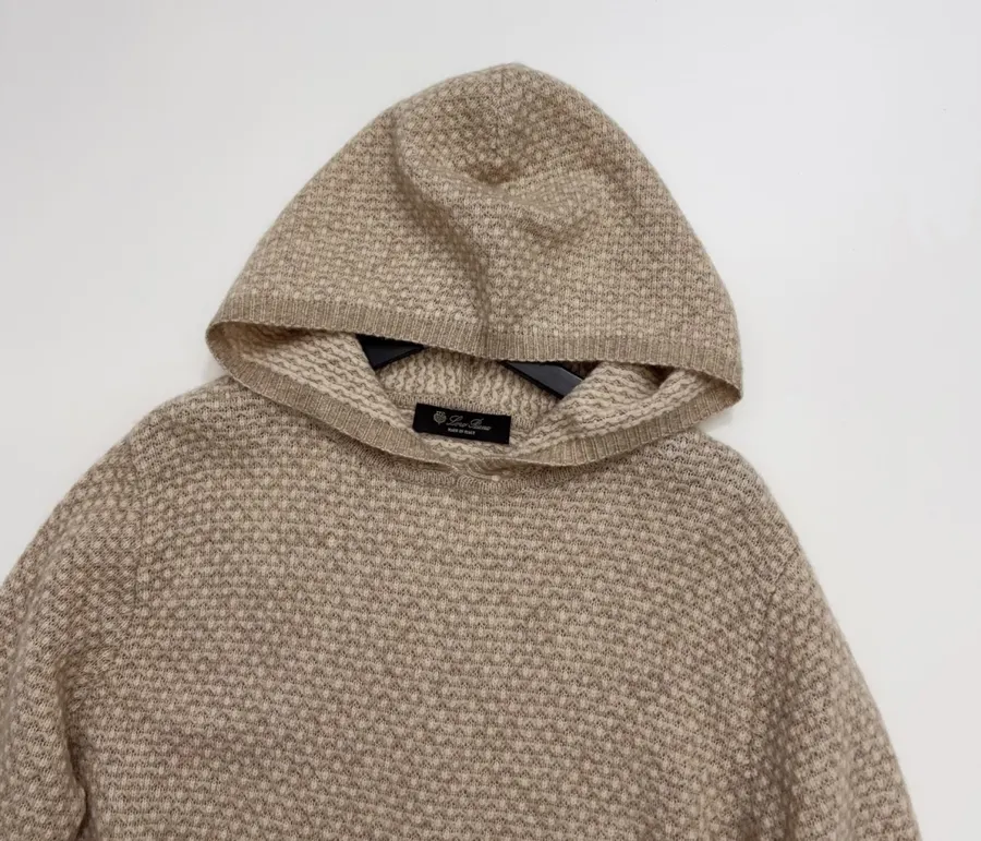 Long-Sleeve Knitted Loose-Fit Top in Taupe, product view 02