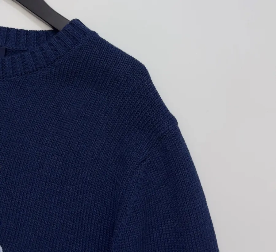 Round-Neck Knitted Long-Sleeve Pullover in Navy, product view 03