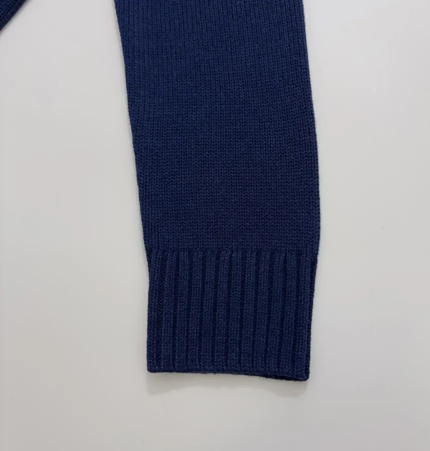 Round-Neck Knitted Long-Sleeve Pullover in Navy, product view 09