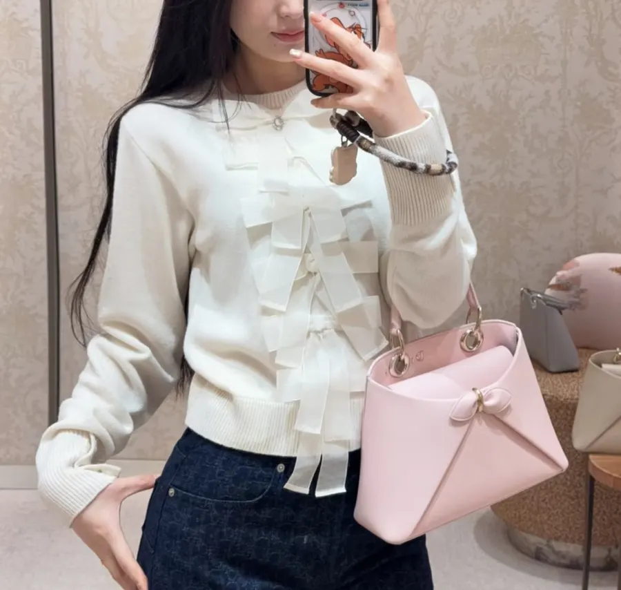 Ivory Bow-Appliqué Crew-Neck Knit Sweater in Off-White, product view 01