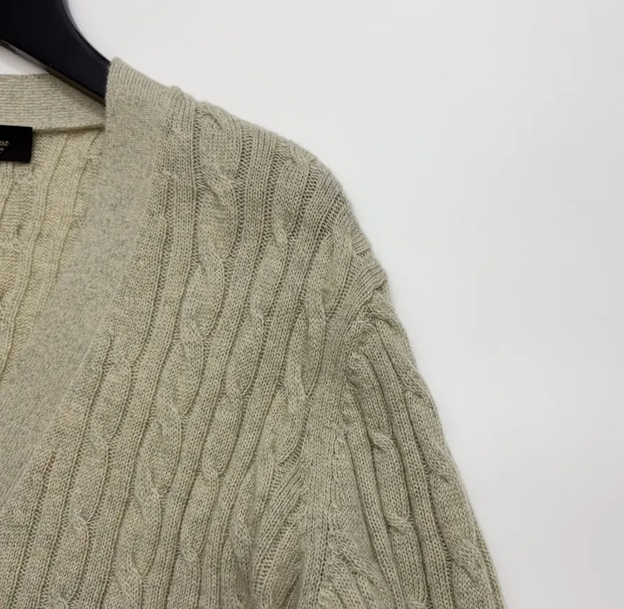 V-Neck Knitted Cardigan in Oatmeal, product view 03