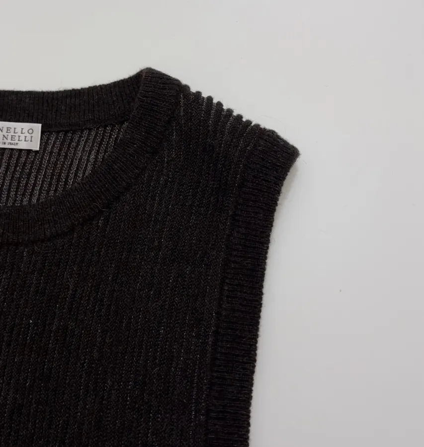 Round-Neck Sleeveless Knit Vest, Slim-Fit Top in Black, product view 05