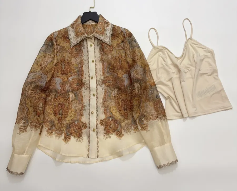 Retro Printed Top in Beige, product view 01