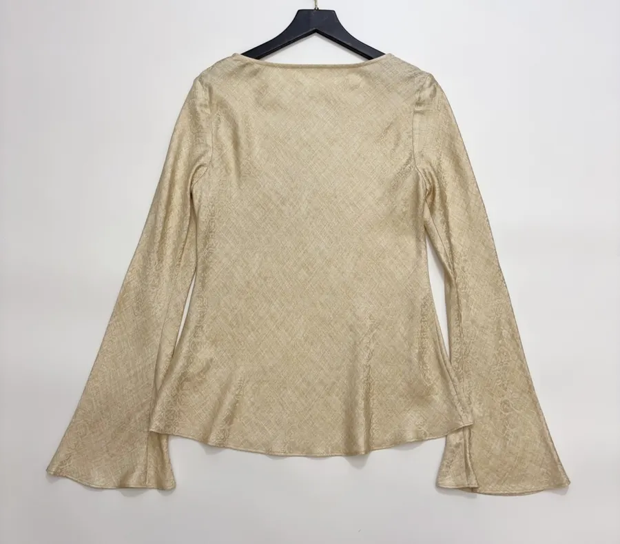 Retro-style Merino Wool Blend Jacquard Slim-fit One-shoulder Round-neck Long-sleeve Shirt in Oatmeal, product view 15