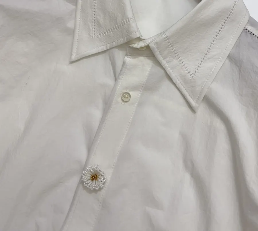 Loose Long-sleeve Shirt in White, product view 05
