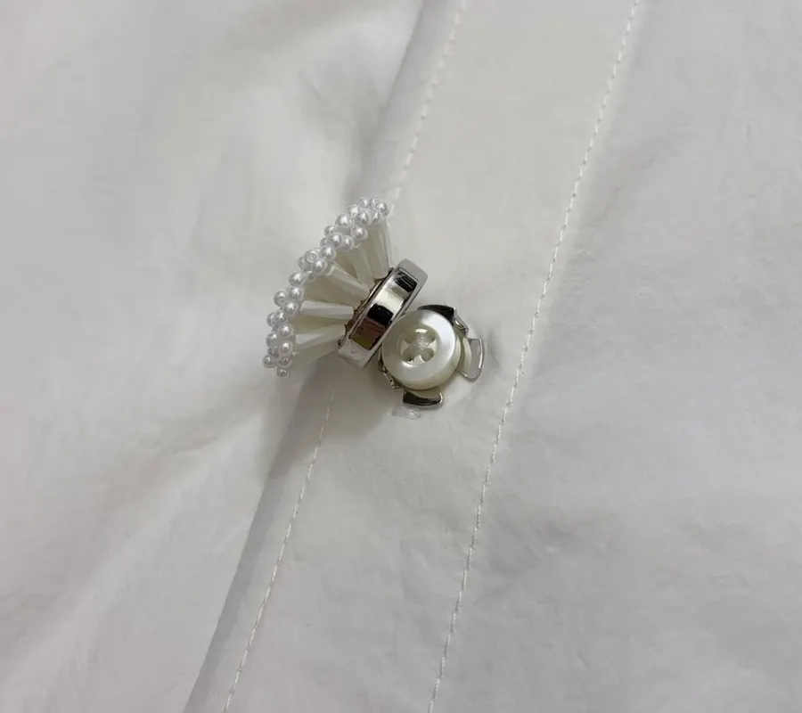 Loose Long-sleeve Shirt in White, product view 08