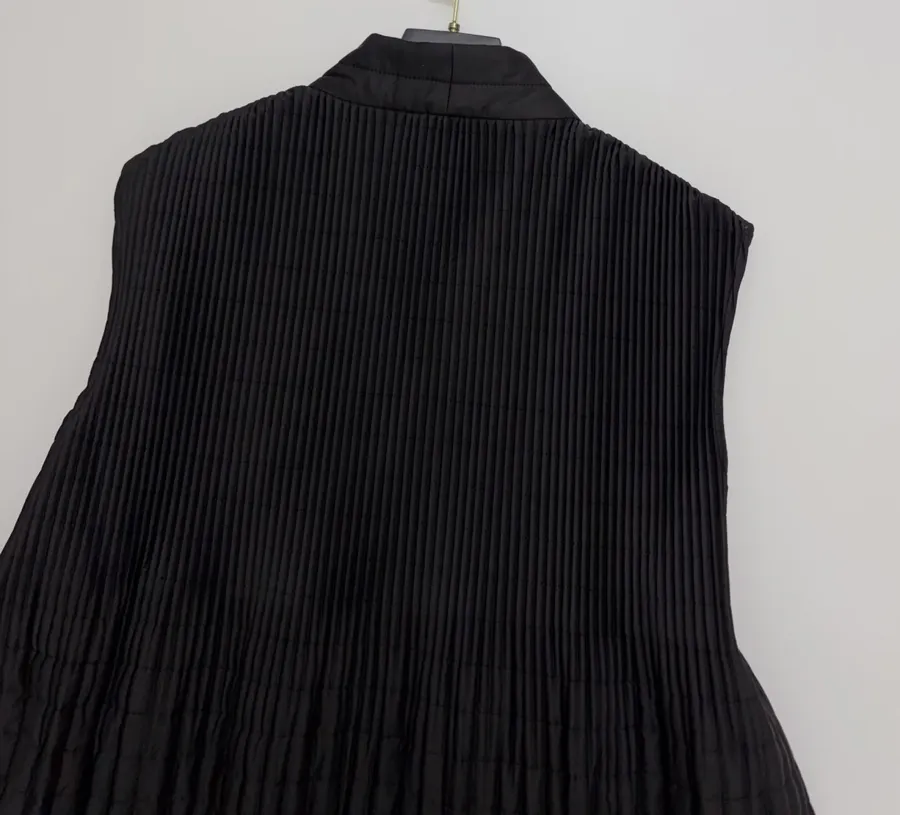 Plaid Side-Slit Overlapping Collar Tie-Style V-Neck Sleeveless Vest Jacket in Black, product view 15