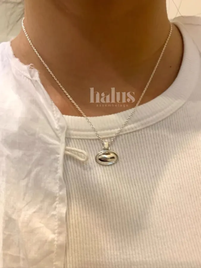 Minimal Metal Necklace in Gold and Silver, product view 10