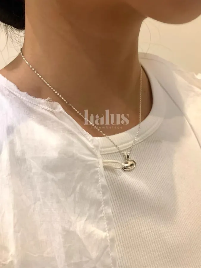 Minimal Metal Necklace in Gold and Silver, product view 13