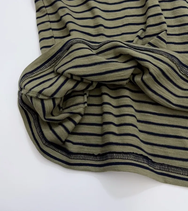 Japanese-style Letter-striped Crewneck Loose Long-sleeve T-shirt in Olive Green, product view 08