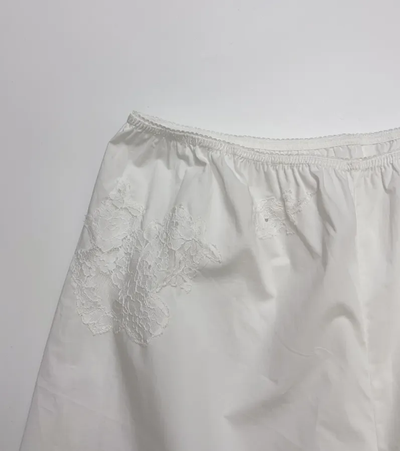 White Lace-Trim Pull-On Straight-Leg Trousers in White, product view 05