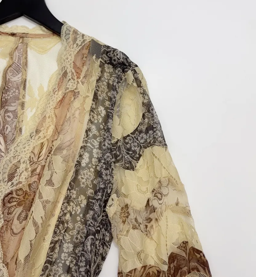 Beige Lace-Panel Vintage Print Maxi Dress in Beige, product view 04