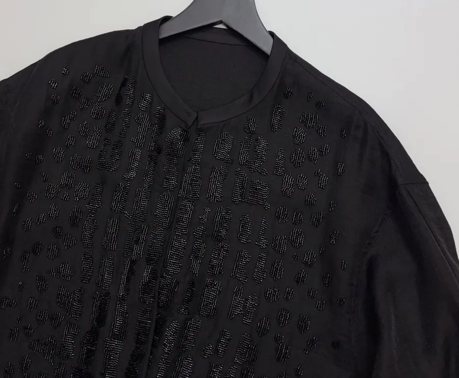 Black Hand-beaded Collarless Loose Long-sleeve Shirt in Black, product view 03