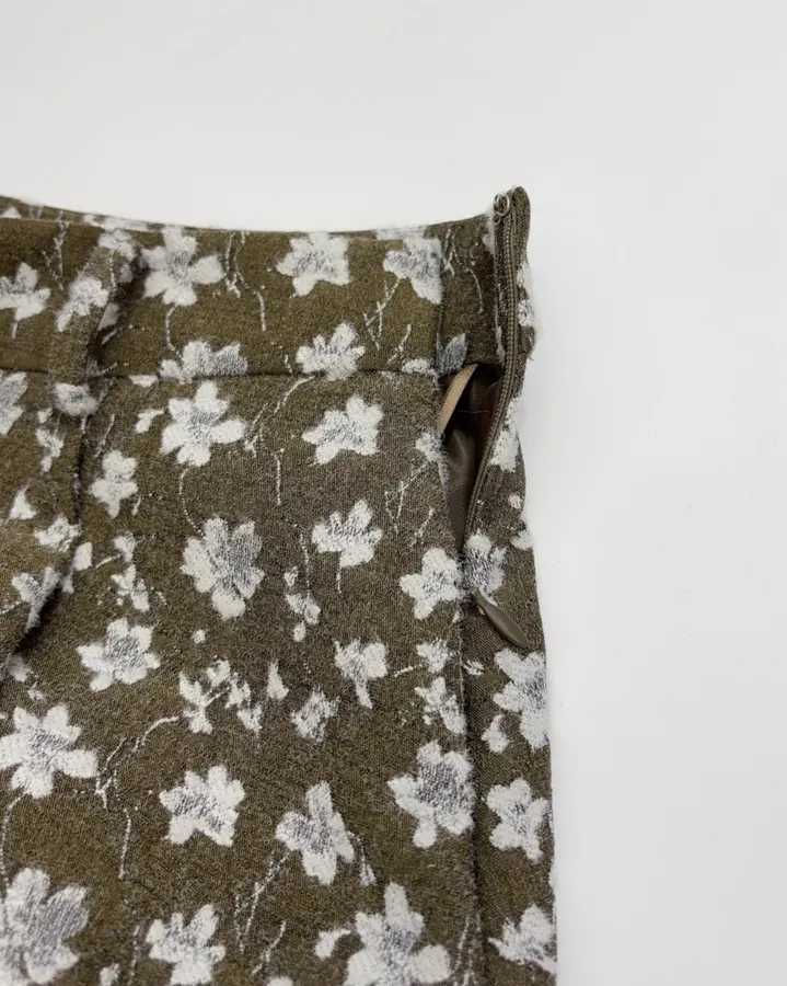Green Floral Tweed Pleated A-Line Midi Skirt in Green, product view 04