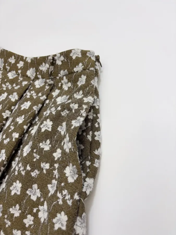 Green Floral Tweed Pleated A-Line Midi Skirt in Green, product view 05