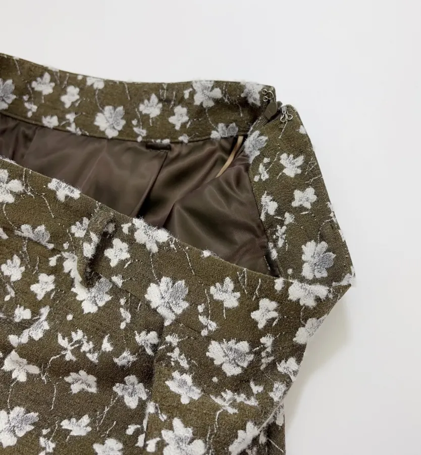 Green Floral Tweed Pleated A-Line Midi Skirt in Green, product view 06