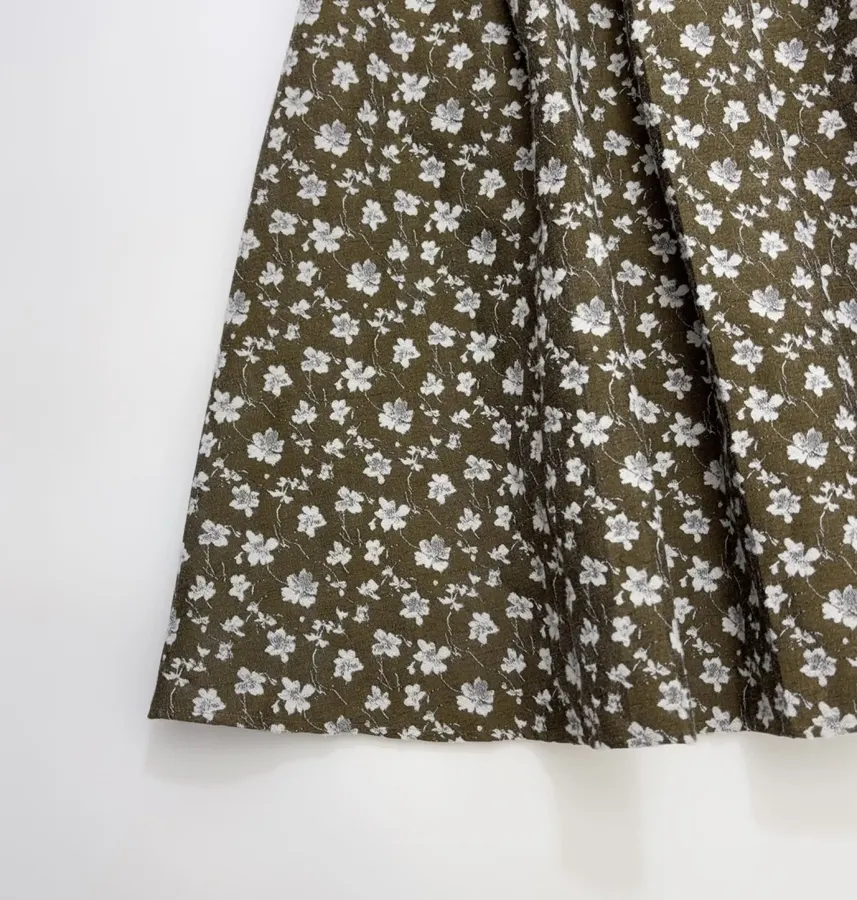 Green Floral Tweed Pleated A-Line Midi Skirt in Green, product view 09