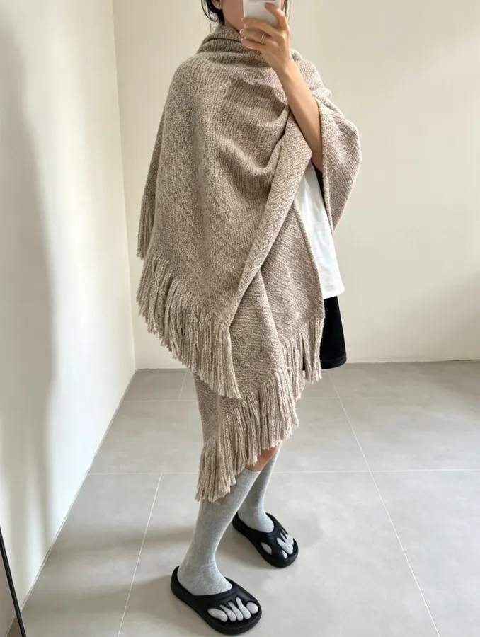 Retro Mixed-Color Yarn Tasseled Edge Thick and Soft Wool Scarf Shawl Coat in Taupe, product view