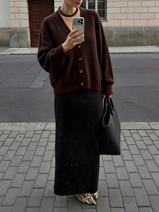 Color-Block Frayed Hem Ribbed V-Neck Open-Front Cashmere-Wool Blend Sweater in Burgundy, product view 01