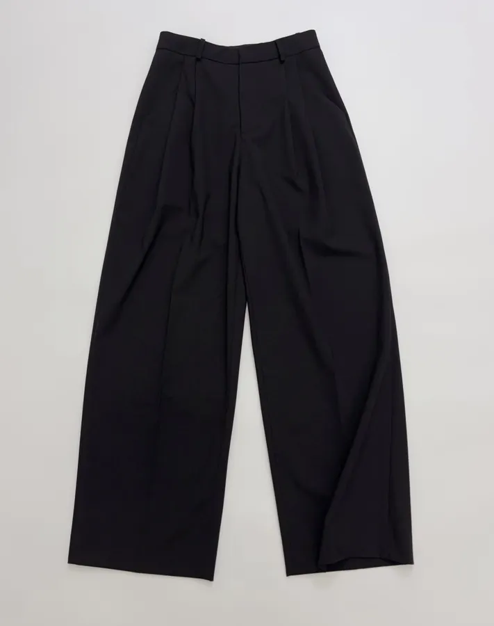 Black High-Waist Pleated Tailored Trousers in Black, product view