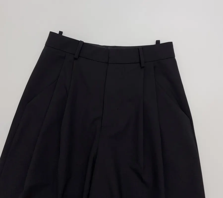 Black High-Waist Pleated Tailored Trousers in Black, product view 03