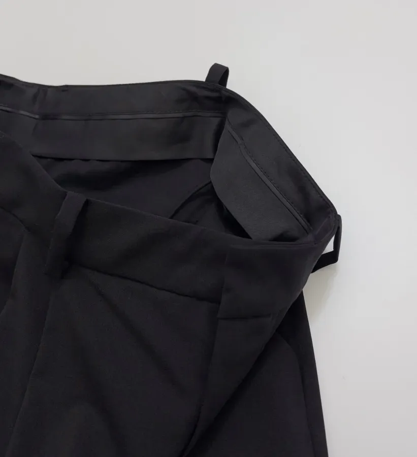 Black High-Waist Pleated Tailored Trousers in Black, product view 05