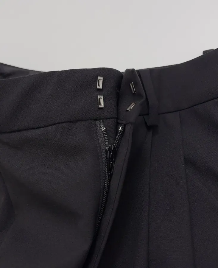Black High-Waist Pleated Tailored Trousers in Black, product view 07