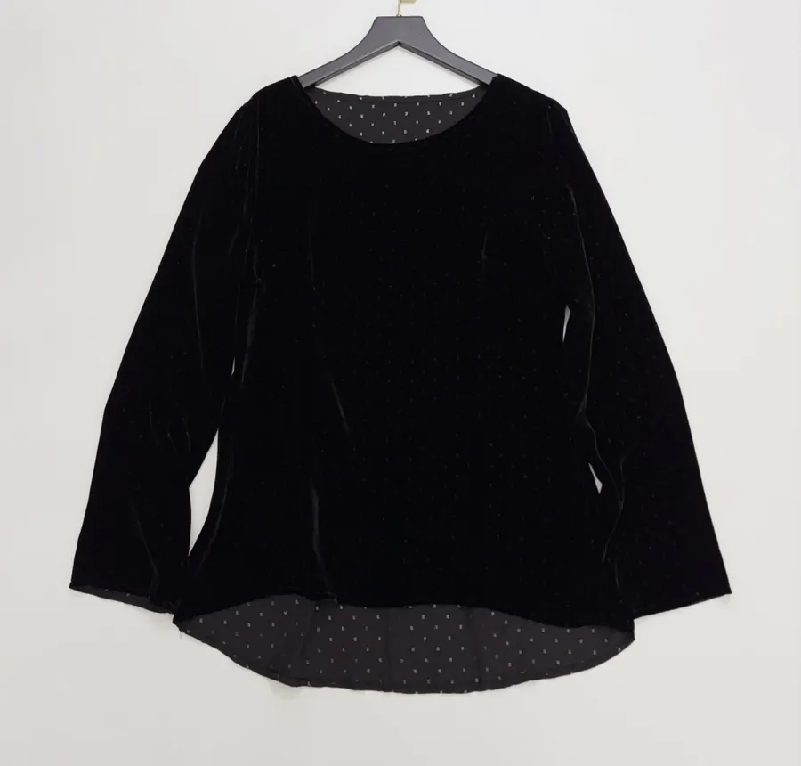 Retro Black Mulberry Silk Polka-dot Velvet Shirt in Black, product view 01