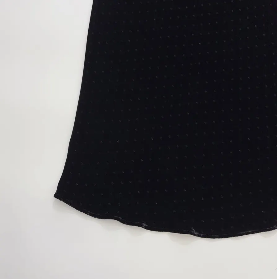 Retro Niche Black Mulberry Silk Polka-dot Velvet Elegant High-waisted Skirt in Black, product view 07