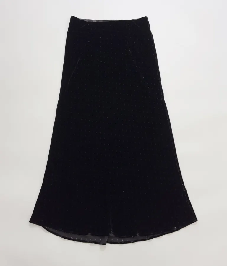 Retro Niche Black Mulberry Silk Polka-dot Velvet Elegant High-waisted Skirt in Black, product view 13