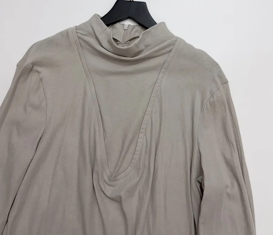 Fake Two-piece High-neck Flared Waist-tightening T-shirt Top in Gray, product view 02