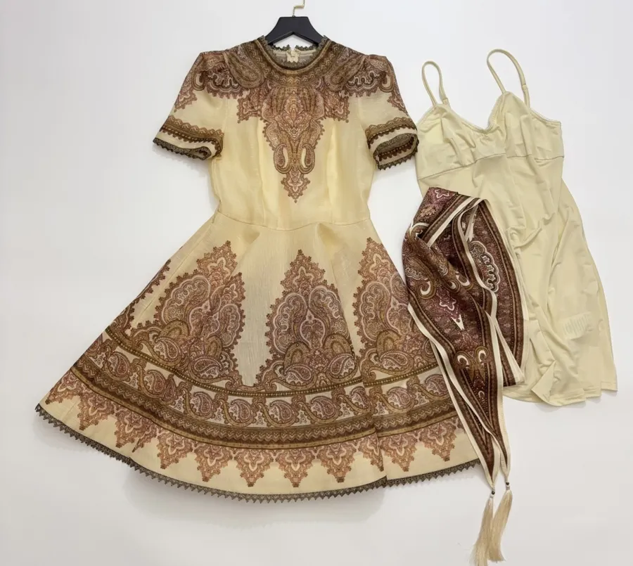 Cream Vintage Print Short-Sleeve Midi Dress in Apricot, product view 01