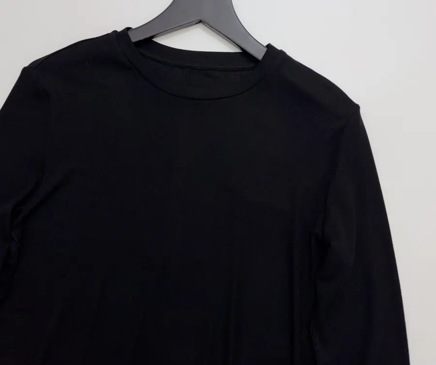 Sleeve-cuffed Beaded Patchwork Crew-neck Long-sleeve T-shirt Top in Black, product view 02