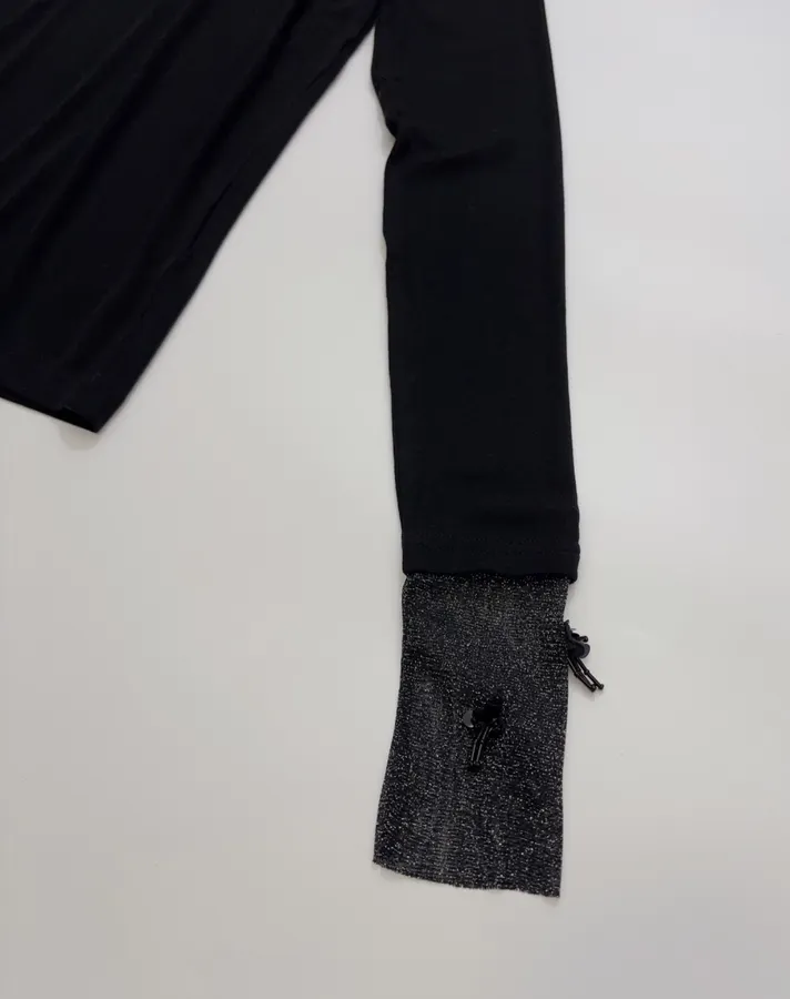 Sleeve-cuffed Beaded Patchwork Crew-neck Long-sleeve T-shirt Top in Black, product view 04