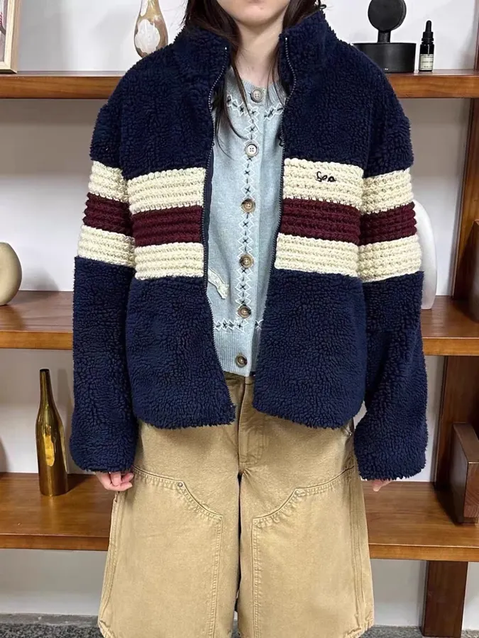 Casual Chain-Embellished Crocheted Velvet Sports Jacket in Navy, product view 02