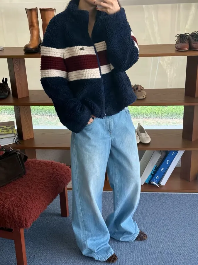 Casual Chain-Embellished Crocheted Velvet Sports Jacket in Navy, product view 23