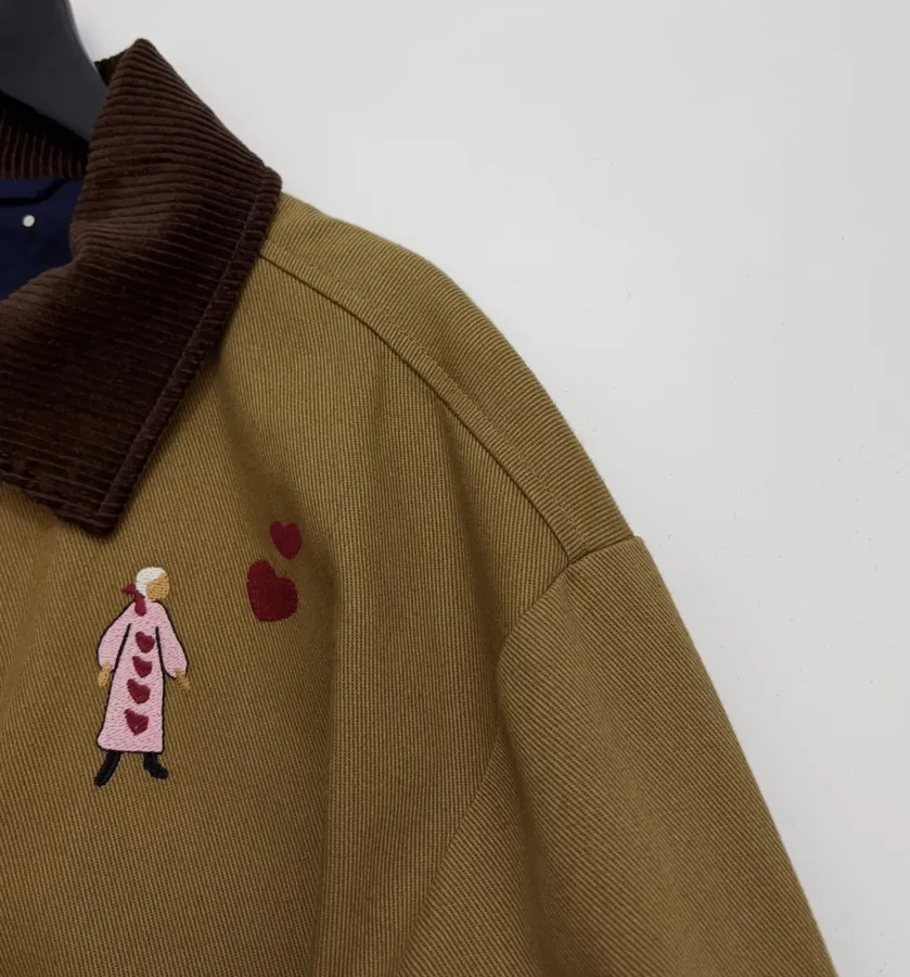 Loose-Fitting Turn-Down Collar Workwear Embroidered Pattern Childlike Retro Work Jacket in Camel, product view 06