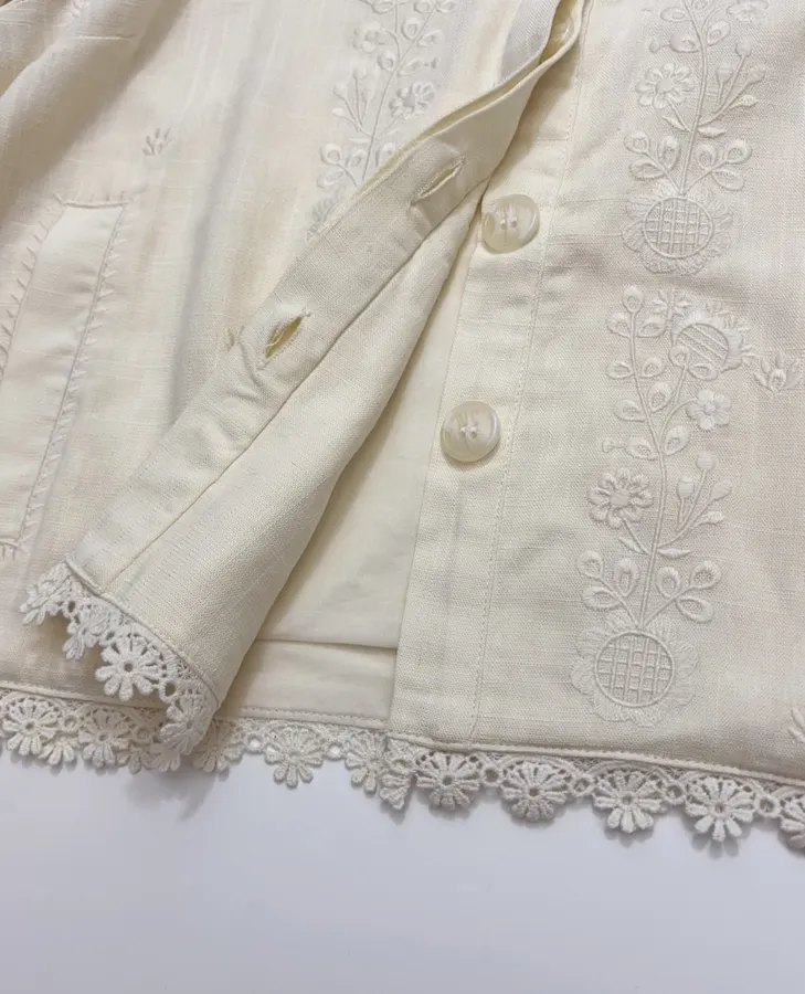 French Retro Embroidered Flower Vacation-Style Long-Sleeve Shirt in Off-White, product view 14