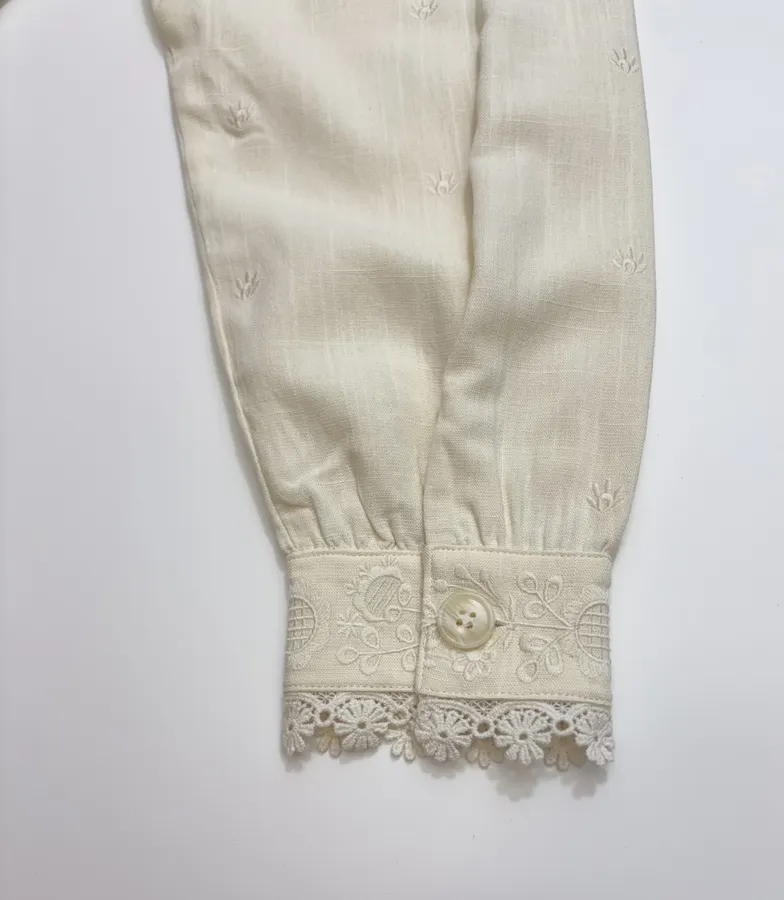 French Retro Embroidered Flower Vacation-Style Long-Sleeve Shirt in Off-White, product view 18