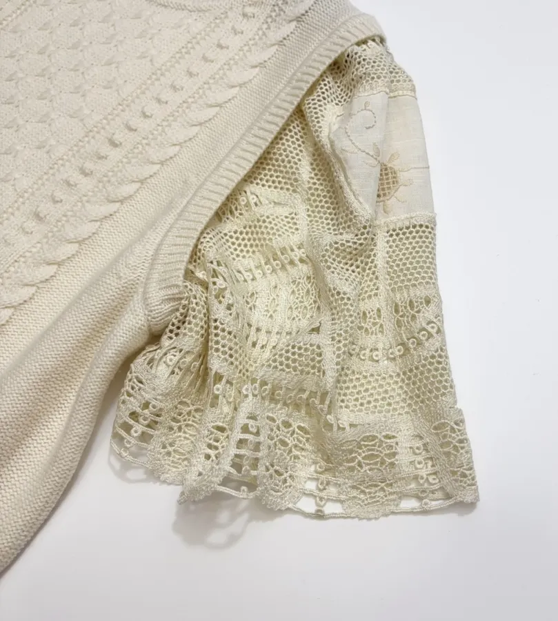 Embroidered Lace Patchwork Crew-Neck Knitted Short-Sleeve Top in White, product view 06