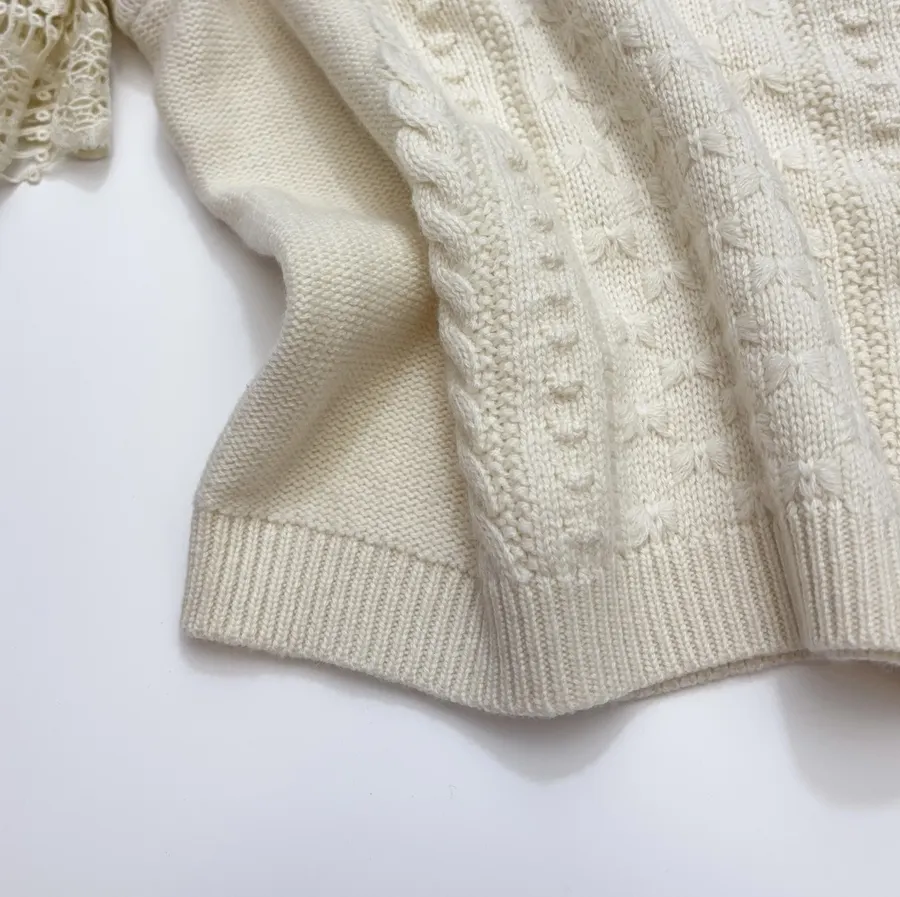 Embroidered Lace Patchwork Crew-Neck Knitted Short-Sleeve Top in White, product view 08