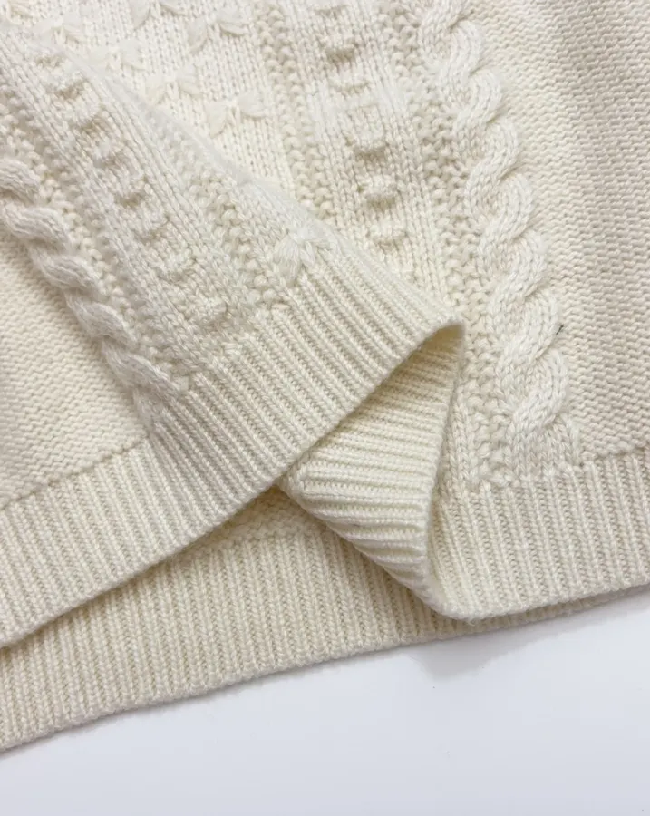 Embroidered Lace Patchwork Crew-Neck Knitted Short-Sleeve Top in White, product view 09
