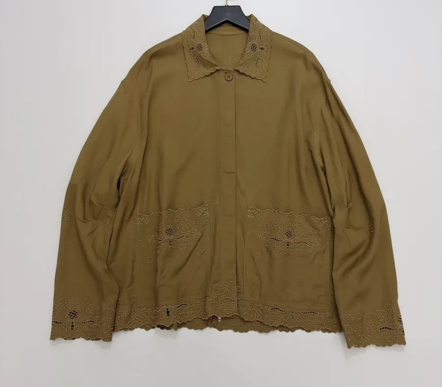 Niche Straight-Leg Embroidered Retro-Style Shirt in Brown, product view 01